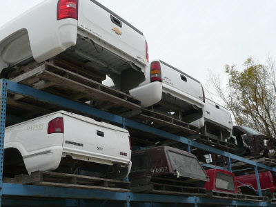 The B&M auto salvage yard has a great selection of quality used truck beds and used hubcaps from Milwaukee and other surrounding areas. All of our Milwaukee area used truck caps are expertly cleaned and prepared for resale. We offer the highest quality used auto parts in Milwaukee area. B&M auto parts has been an ARA Gold Seal member for more than 20 years, meaning we apply the most stringent business practices in the Wisconsin used car parts and auto recycling industry. We offer Milwaukee used truck caps in all shapes, sizes and colors to suit your specific needs. If we by chance we don’t have the used truck cap you are looking for we can quickly get it for you. 