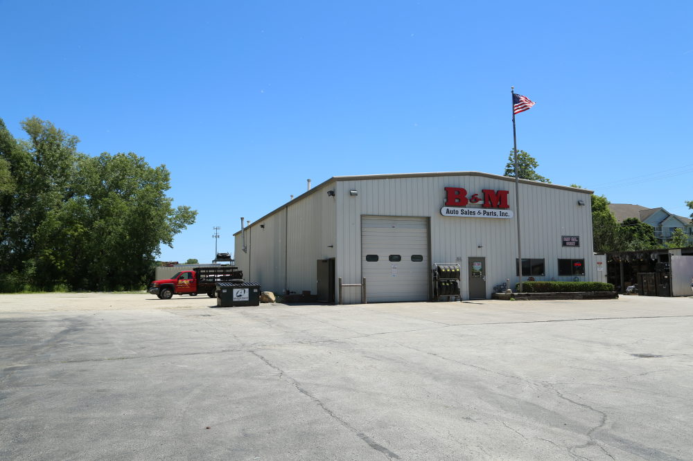 B&M Auto Sales and Parts serves all of southeast Wisconsin