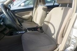 tan cloth seats in Honda Civic